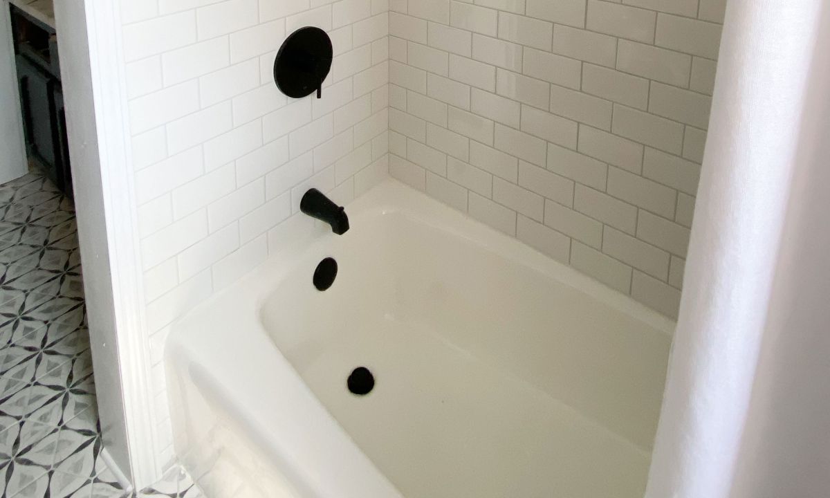 How To Resurface A Cast Iron Tub In San Diego