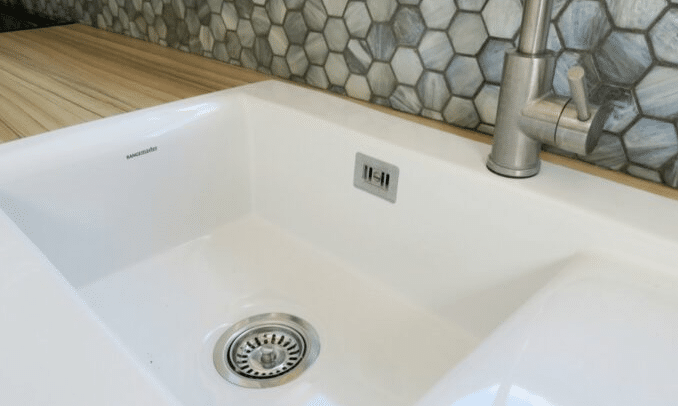 4 Techniques For Restoring A Porcelain Kitchen Sink In San Diego